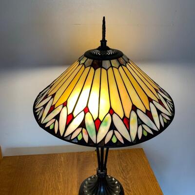 #48 Quoizel Tiffany Table Lamp TF6926VB 