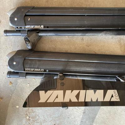 #190 Yakima Roof Rack Ski / Gear Racks