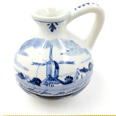 DELFTS HAND PAINTED PITCHER MADE IN HOLLAND