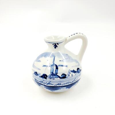 DELFTS HAND PAINTED PITCHER MADE IN HOLLAND