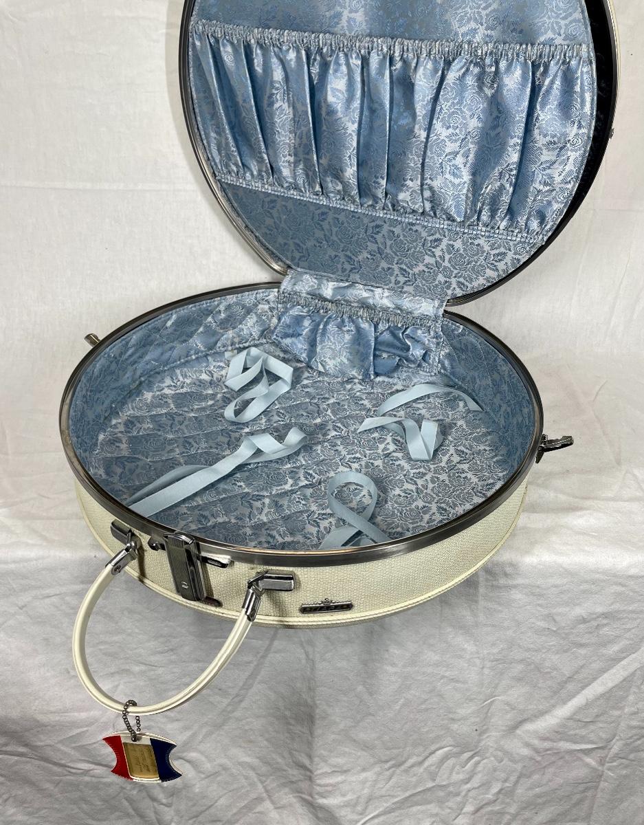 American Tourister Vintage Luggage Train Case EstateSales