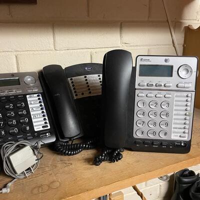 Lot 203- misc. set of AT&T phones