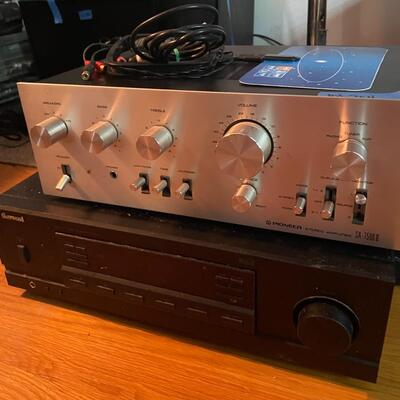 Lot 204-  Pioneer amp Sherwood receiver.