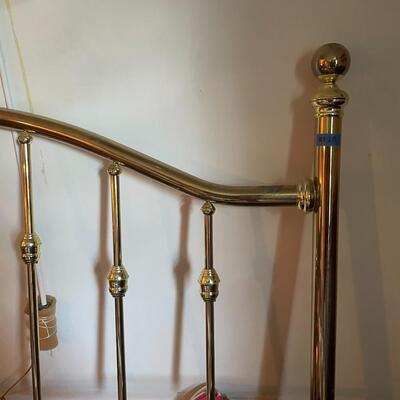 lot 215- brass king head board