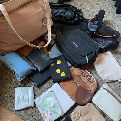 lot 221- Misc. bags, purses, wallets