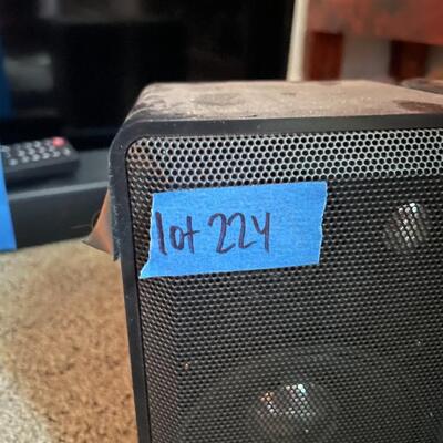 lot 224- KLH speaker, Insignia speaker, misc. roku remotes