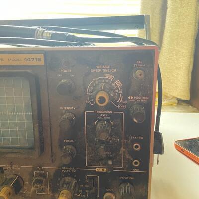 lot 248- B+K precision 10MHZ oscilloscope model 147 IB