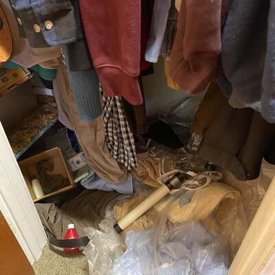 lot 259- entire closet, misc. clothes and linens, etc.
