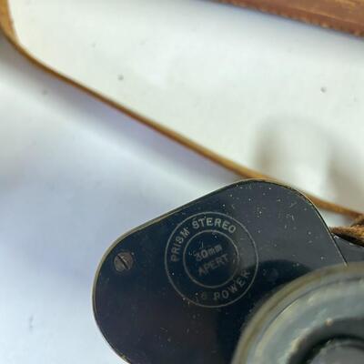 lot 262- Sky searcher 4 x 30 telepower lens binoculars, Bausch and comb optical Co. USA binoculars with original case
