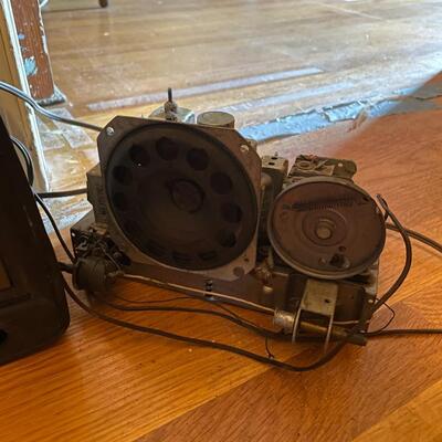 lot 270- lot of (3) antique radios and parts