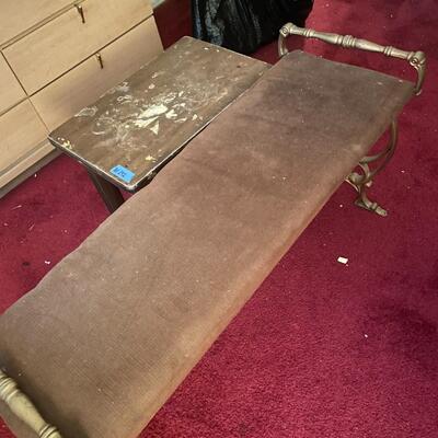 lot 292- small table, bench