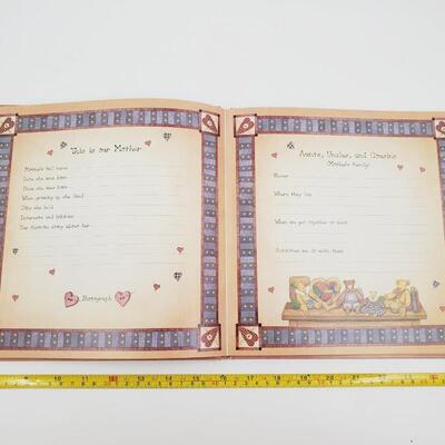 OUR FAMILY A RECORD BOOK OF LOVE BY LINDA SPIVEY