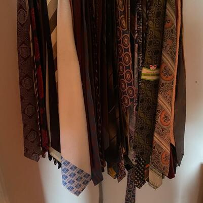 lot 304- lot of misc. ties