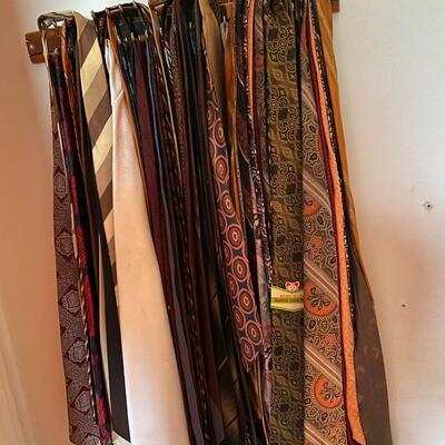 lot 304- lot of misc. ties