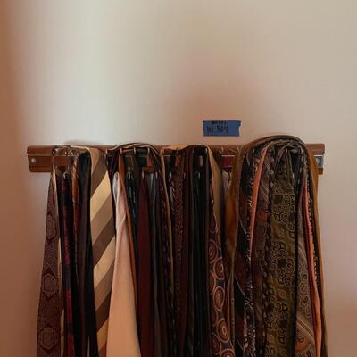 lot 304- lot of misc. ties