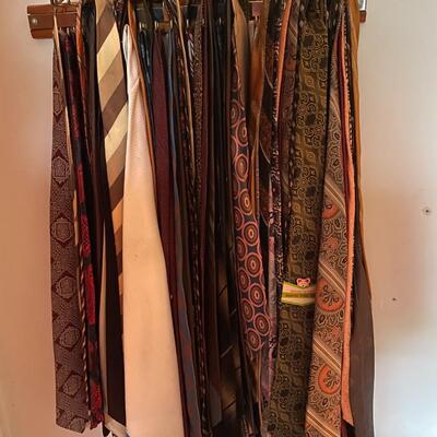 lot 304- lot of misc. ties