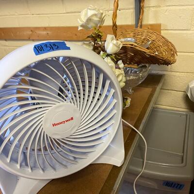 lot 313- Bissel deep cleaner, honeywell fan, misc. decor