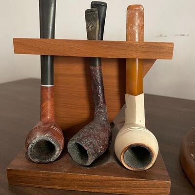 lot 316- Misc. antique pipes