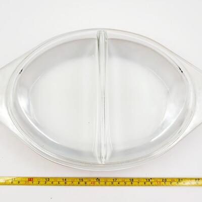 VINTAGE EARLY AMERICAN 1 1/2 QT PYREX DIVIDED DISH WITH LID