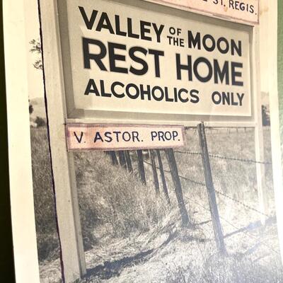 LOT 106 - Photograph - Valley of the Moon Sign 