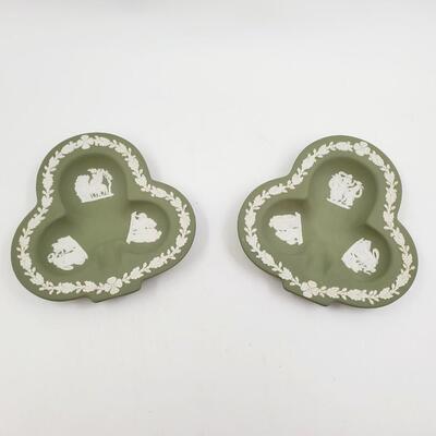WEDGEWOOD SAGE GREEN JASPERWARE CLOVER DISH 