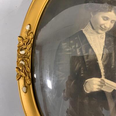 [38] ANTIQUE | Oval Convex Frame | Woman Reading a Letter