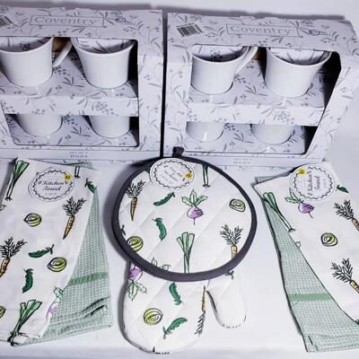 103 - Kitchen linens & more