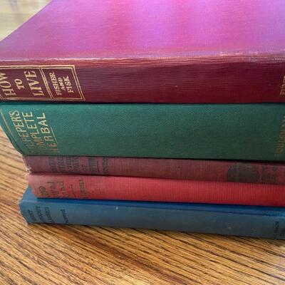 LOT 94 - Medical Books, Vintage (5 books), 1916-1940