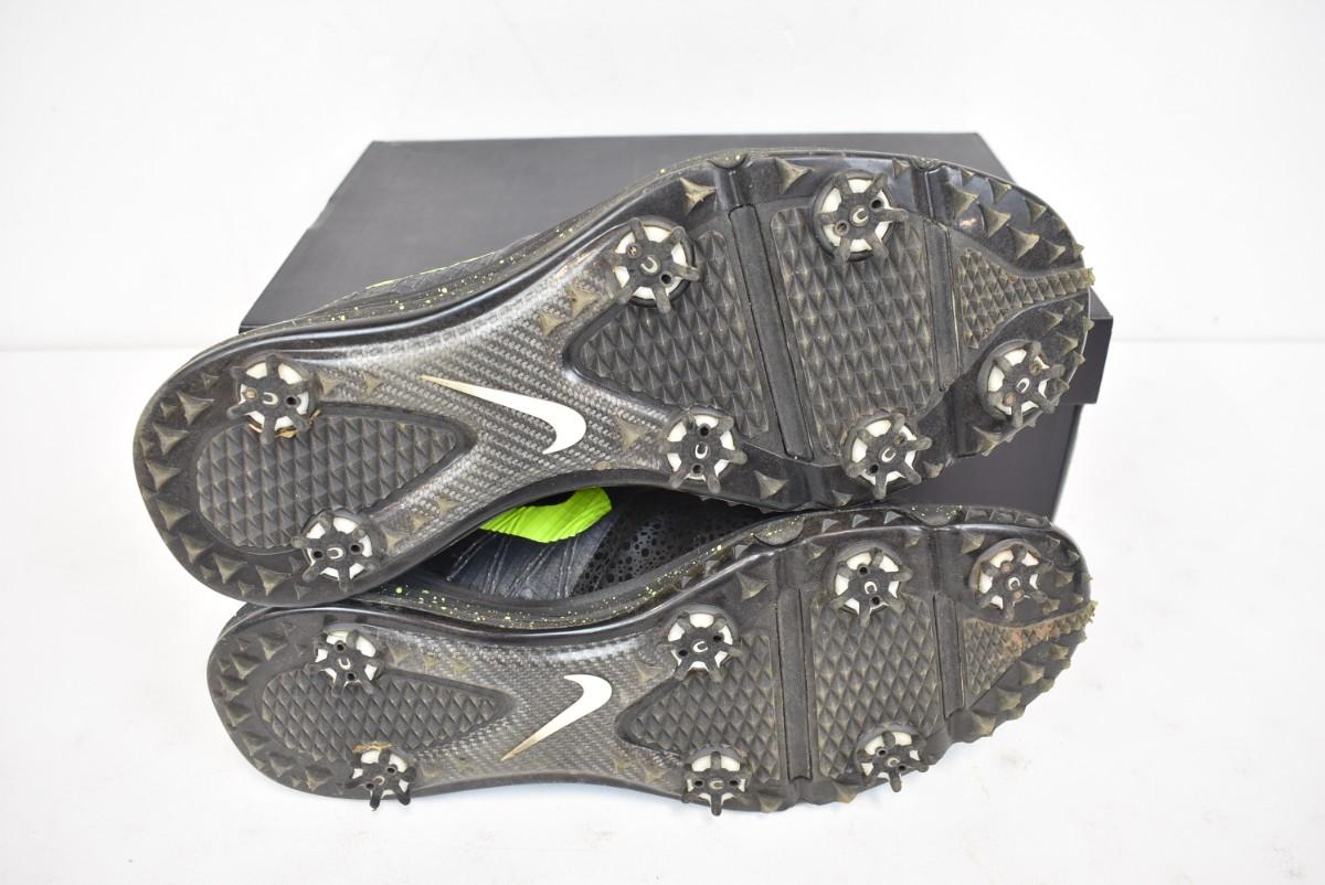 nike tekno white and black