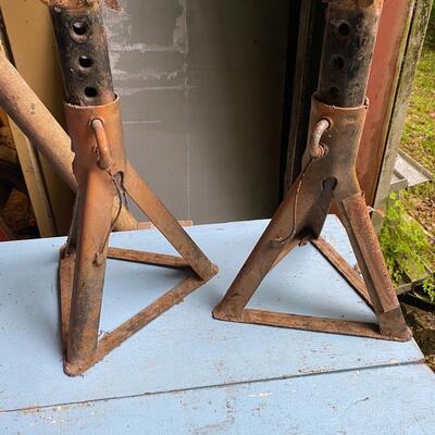 Pair of jack stands â€œBâ€