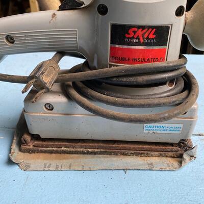 Skill dual action working sander