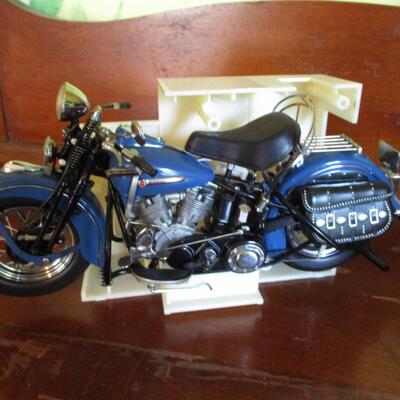 Franklin Mint Harley Davidson 1948 Panhead Road Rally Edition Motorcycle