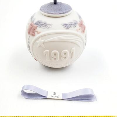 GENUINE LLADRO PORCELAIN CHRISTMAS ORNAMENTS WITH ORIGINAL BOXBUNDLE OF 3 