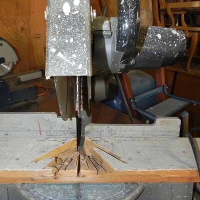 LOT 6  DEWALT 10" POWER MITER BOX
