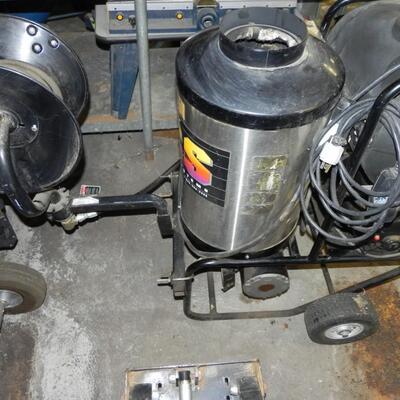 LOT 8  CLEANING SYSTEM