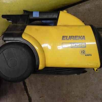 LOT 36   SAFETY GAS CAN & CAR HAND VAC