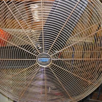 LOT 33   PROFESSIONAL GRADE FAN