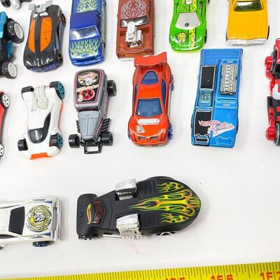HOT WHEELS CAR LOT