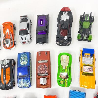 HOT WHEELS CAR LOT