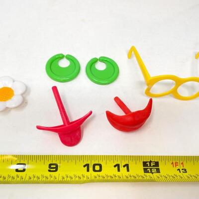 MR. & MRS. POTATO HEAD FAMILY LOT - 1985 & 1995 MODELS