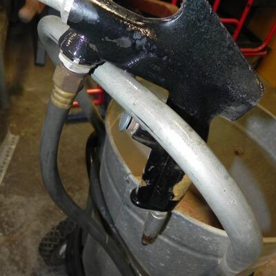 LOT 26  UTILITY SANDBLASTER