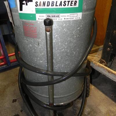LOT 26  UTILITY SANDBLASTER
