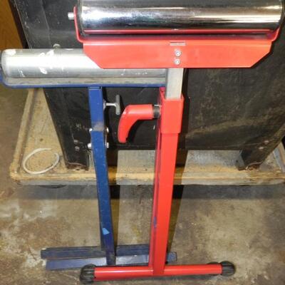 LOT 24  WOOD ROLLERS