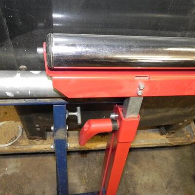 LOT 24  WOOD ROLLERS