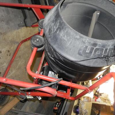 LOT 22  PORTABLE ELECTRIC MIXER