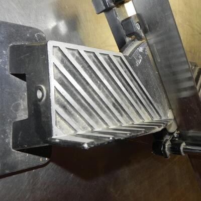 LOT 19 HEMPE MITER BOX