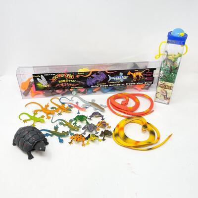 PLASTIC ANIMAL TOY LOT - INCLUDES ZOOMORPHS