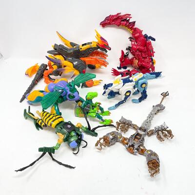 ASSORTED TRANSFORMERS TOY LOT