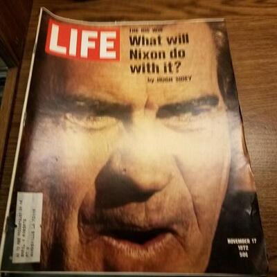 Vintage Life  Magazines Lot B