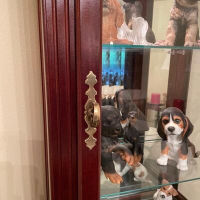 Lot 28  Lighted curio Cabinet